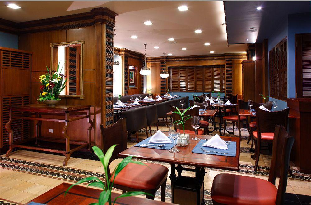 Herald Suites Solana Makati City Екстериор снимка