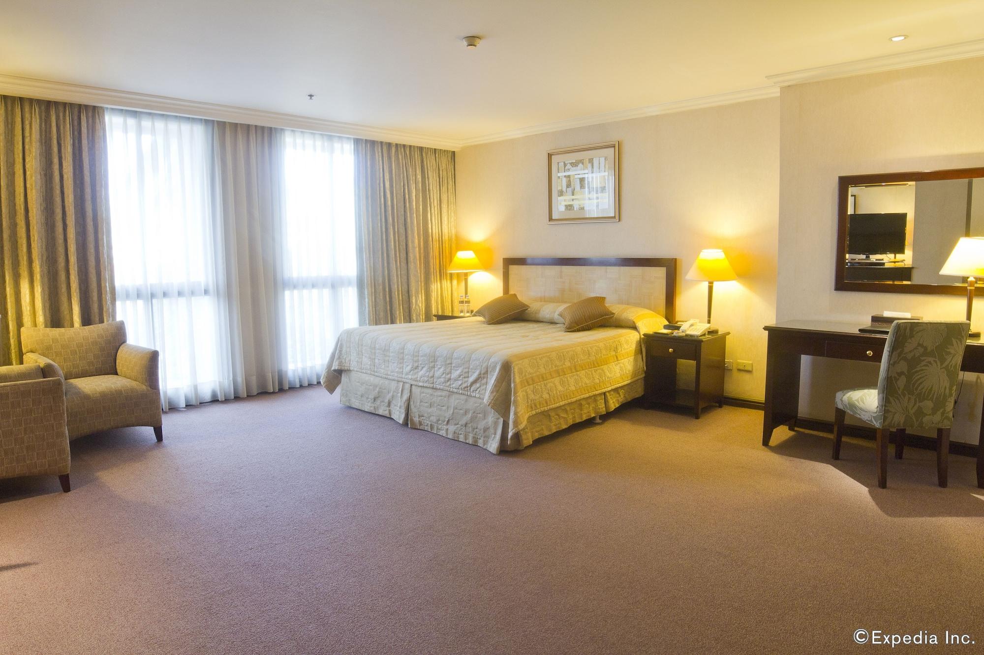 Herald Suites Solana Makati City Екстериор снимка