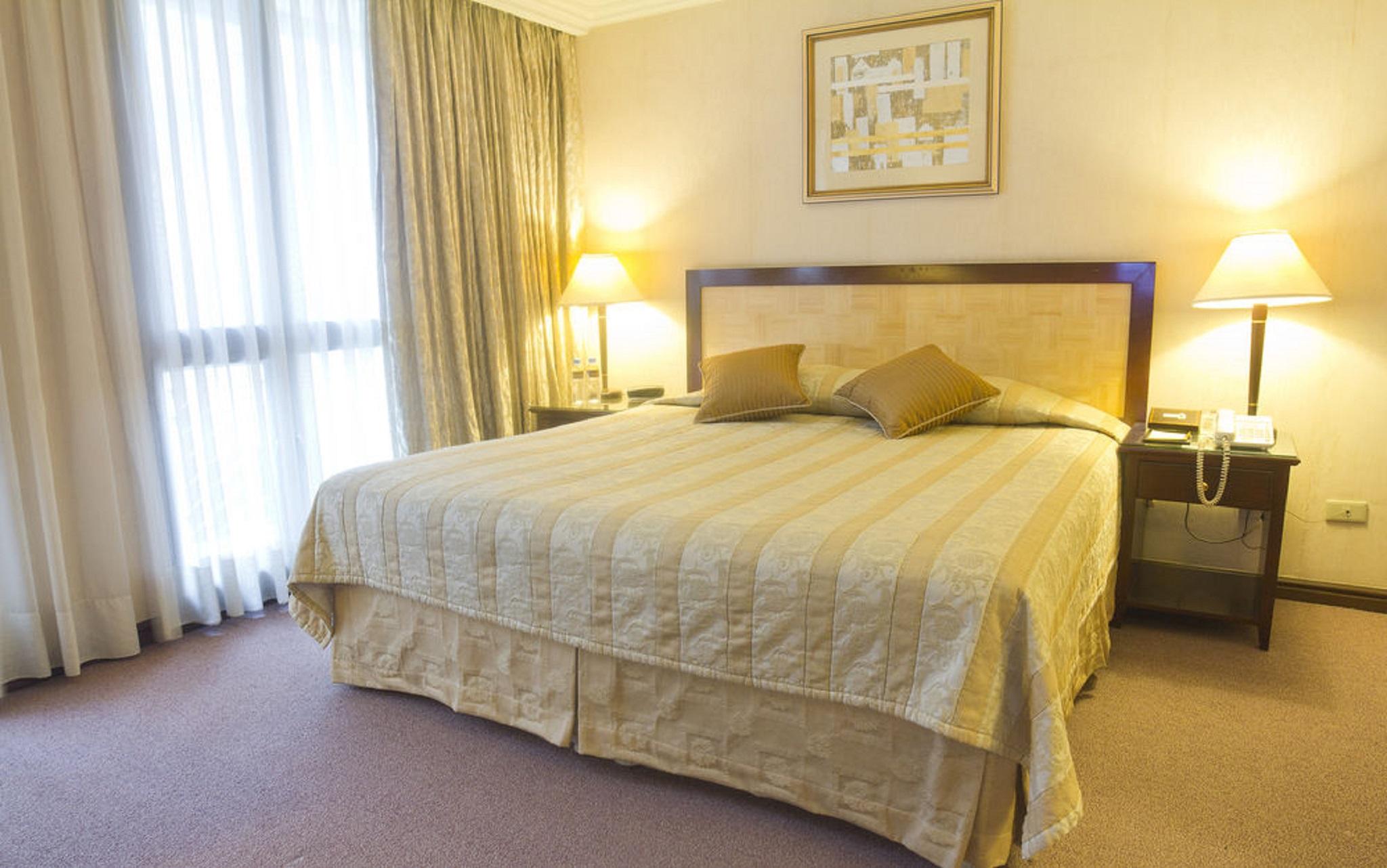 Herald Suites Solana Makati City Екстериор снимка