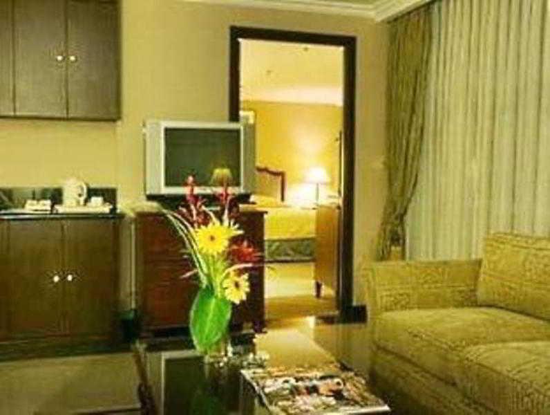 Herald Suites Solana Makati City Екстериор снимка