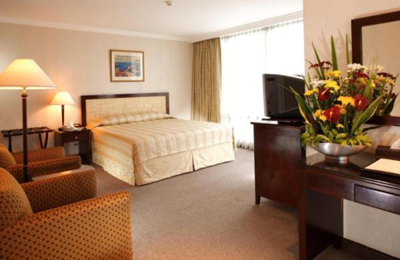Herald Suites Solana Makati City Екстериор снимка
