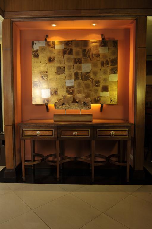 Herald Suites Solana Makati City Екстериор снимка