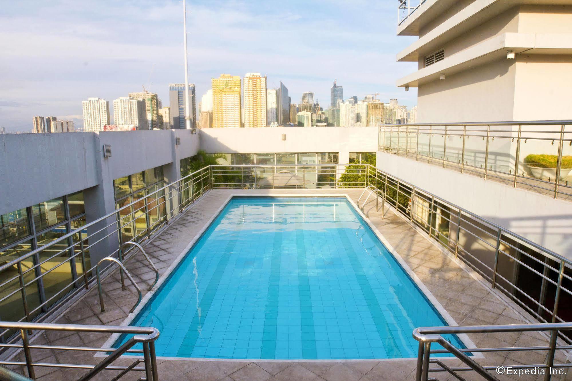 Herald Suites Solana Makati City Екстериор снимка